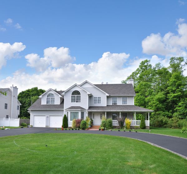 Asphalt Driveway Sealcoating in Auburn